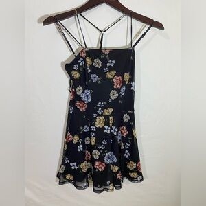 4 for $25 🖤 Garage Floral Strappy Mini Dress 🌸 XS